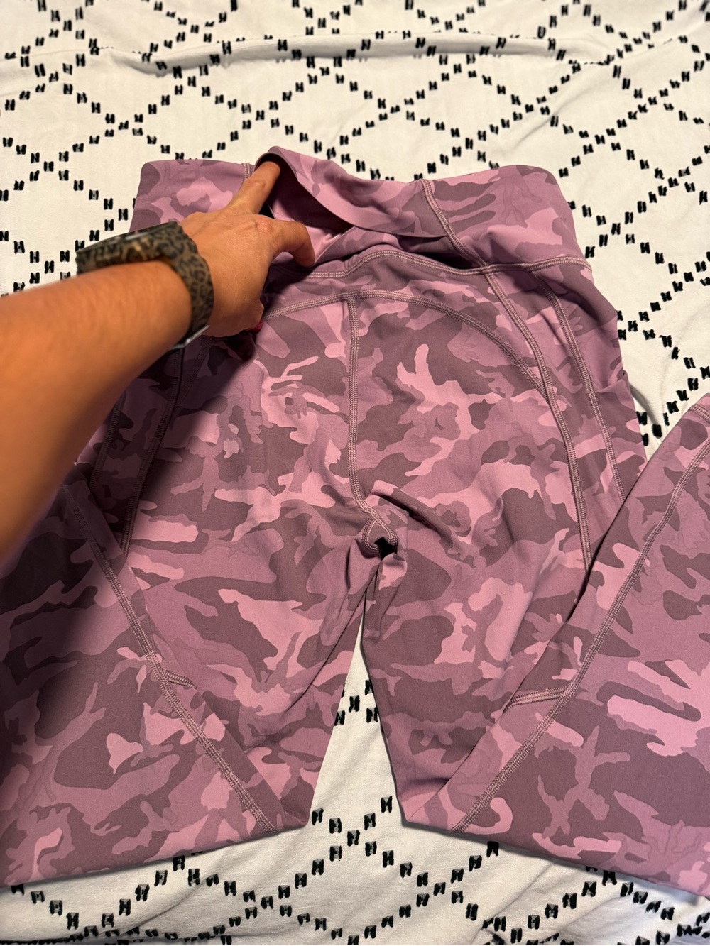 lululemon athletica Pink Camo High-Rise Leggings - Picture 4 of 5